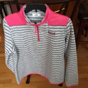 Vineyard Vines size L Brand new condition